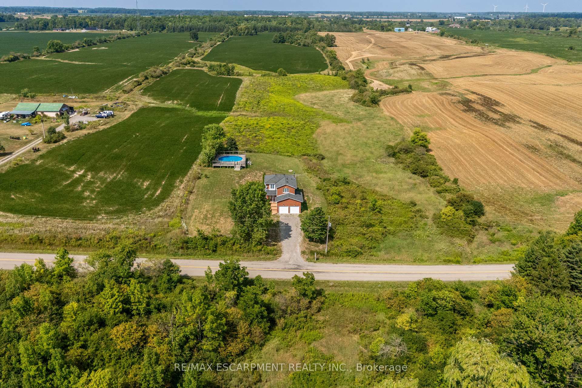 Photo 28 of 710 Hall Road, Hamilton, Rural Glanbrook — HOMEH