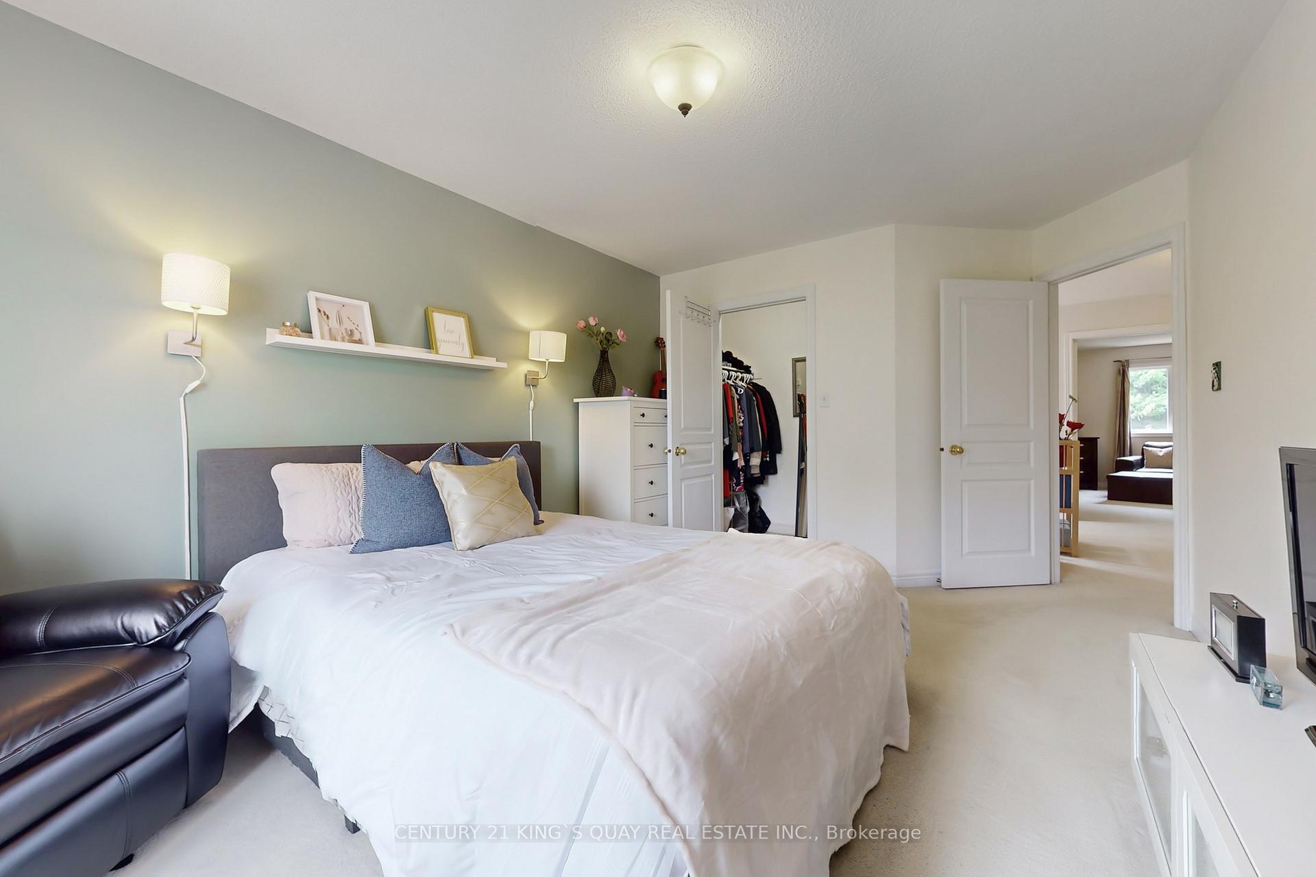 Photo 20 of 241 Summeridge Drive, Vaughan, Patterson — HOMEH