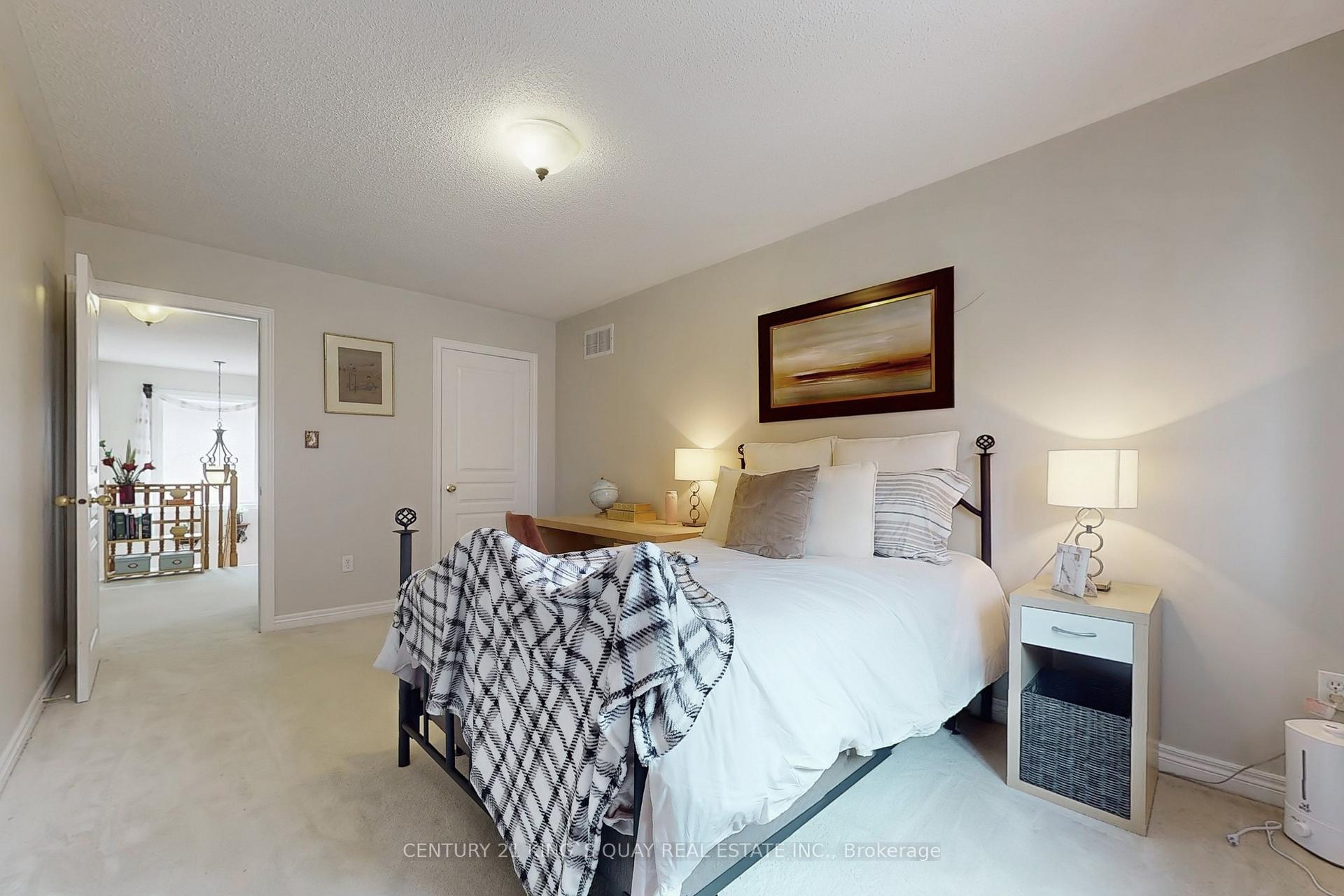 Photo 21 of 241 Summeridge Drive, Vaughan, Patterson — HOMEH