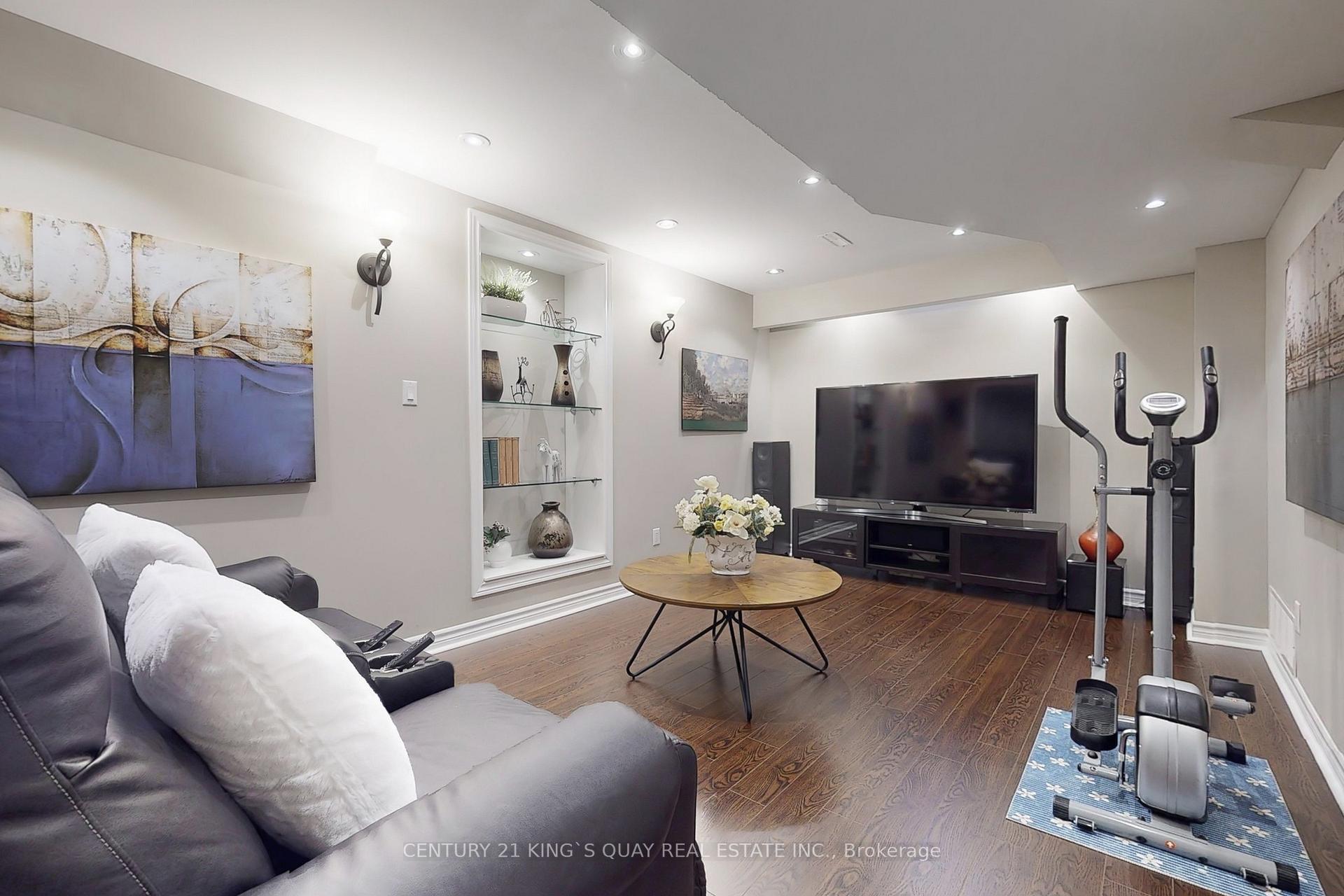 Photo 32 of 241 Summeridge Drive, Vaughan, Patterson — HOMEH