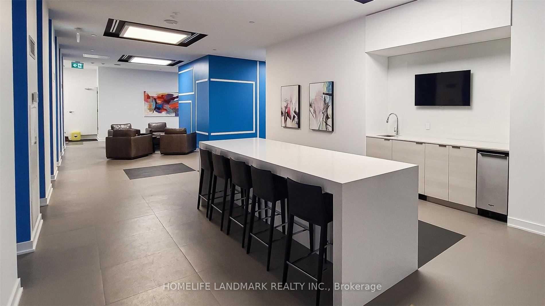 Photo 5 of Unit 1107, 195 Redpath Avenue S, Toronto, Mount Pleasant West — HOMEH