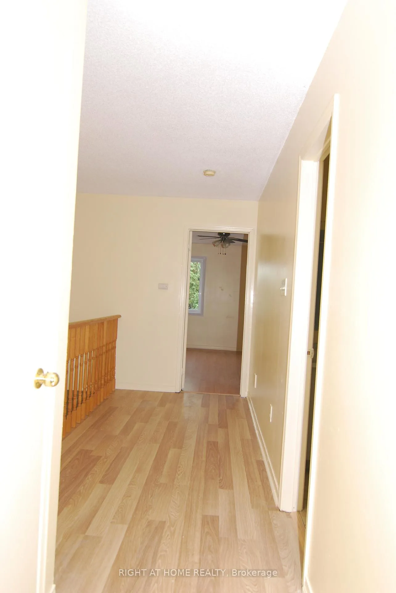Photo 15 of 158 Toba Crescent, Brampton, Heart Lake East — HOMEH