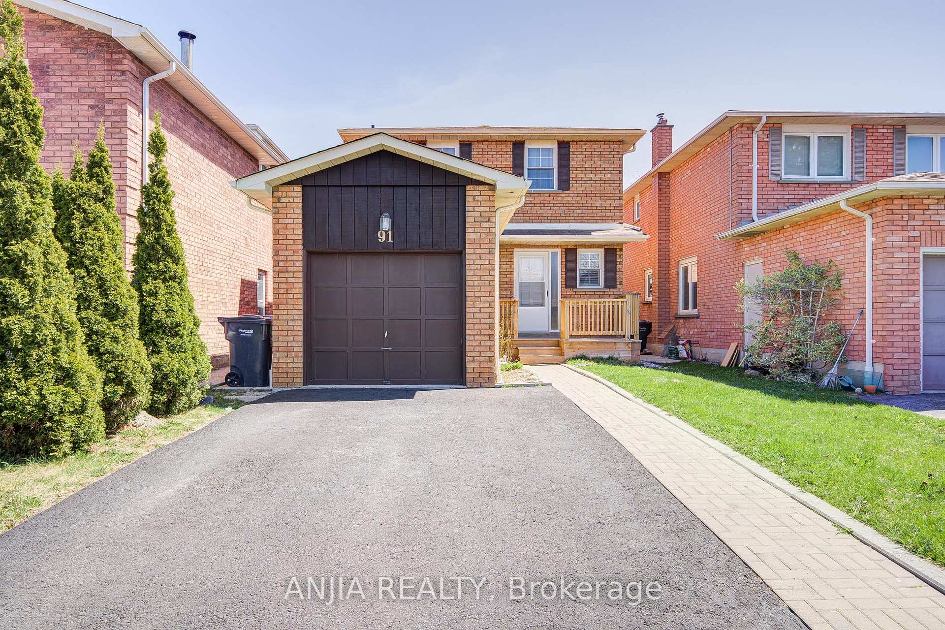 Photo 2 of 91 Dumfries Avenue, Brampton, Heart Lake West — HOMEH