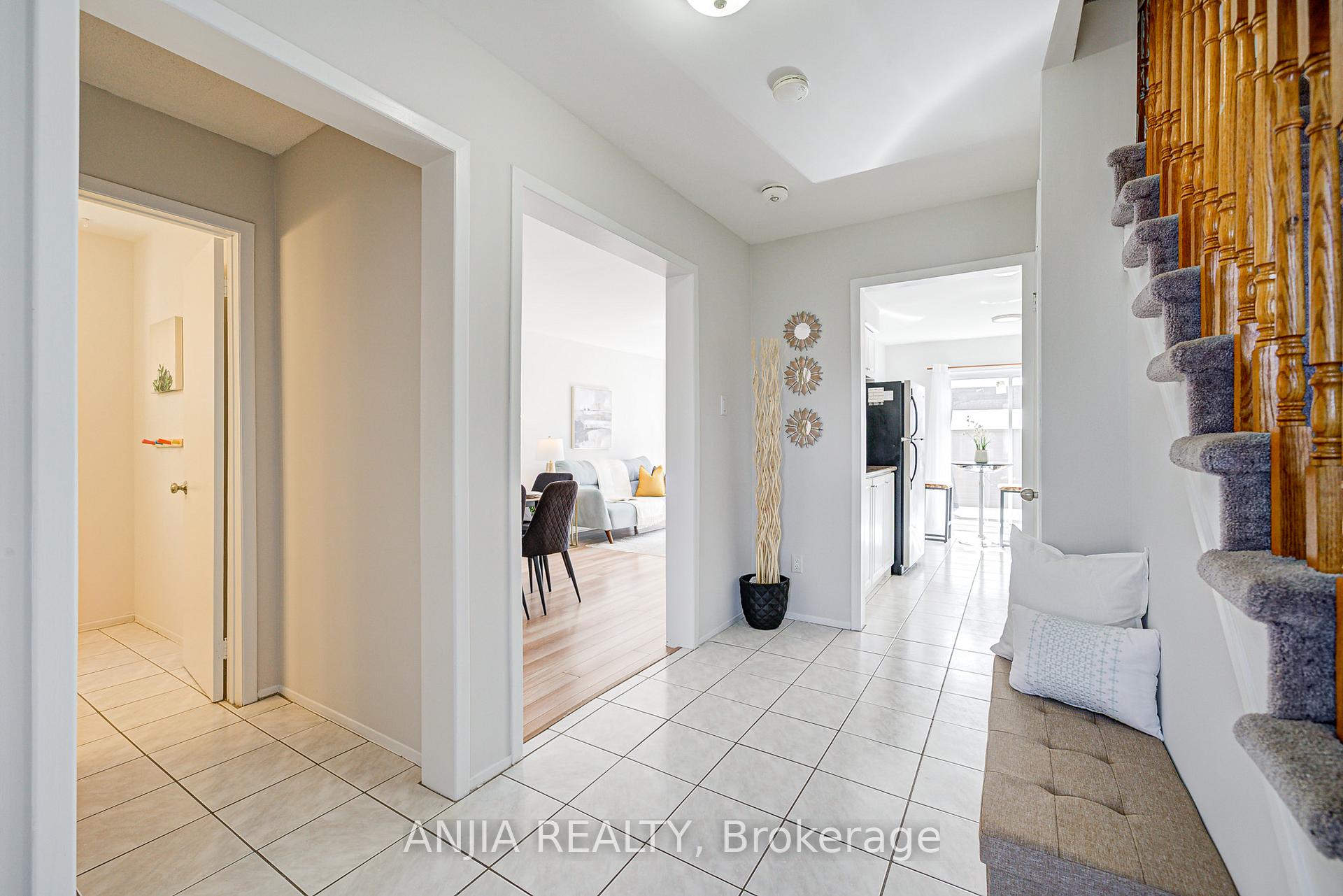 Photo 3 of 91 Dumfries Avenue, Brampton, Heart Lake West — HOMEH