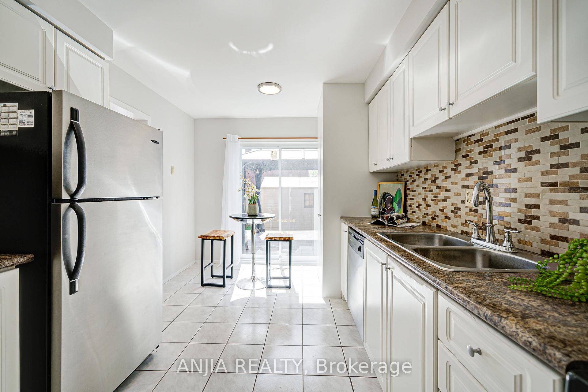 Photo 27 of 91 Dumfries Avenue, Brampton, Heart Lake West — HOMEH