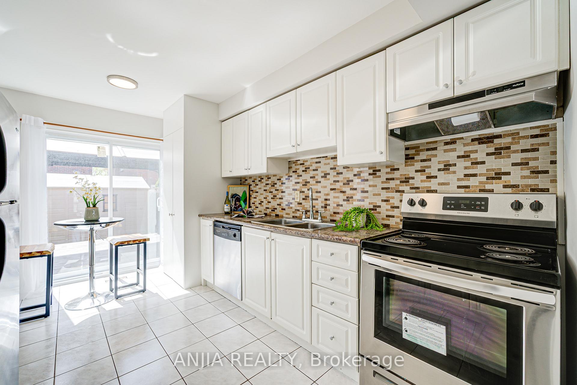 Photo 35 of 91 Dumfries Avenue, Brampton, Heart Lake West — HOMEH