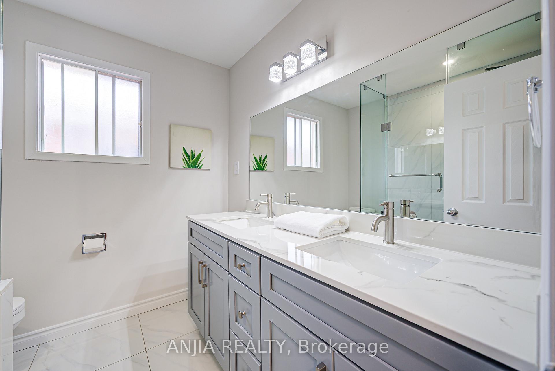 Photo 8 of 91 Dumfries Avenue, Brampton, Heart Lake West — HOMEH