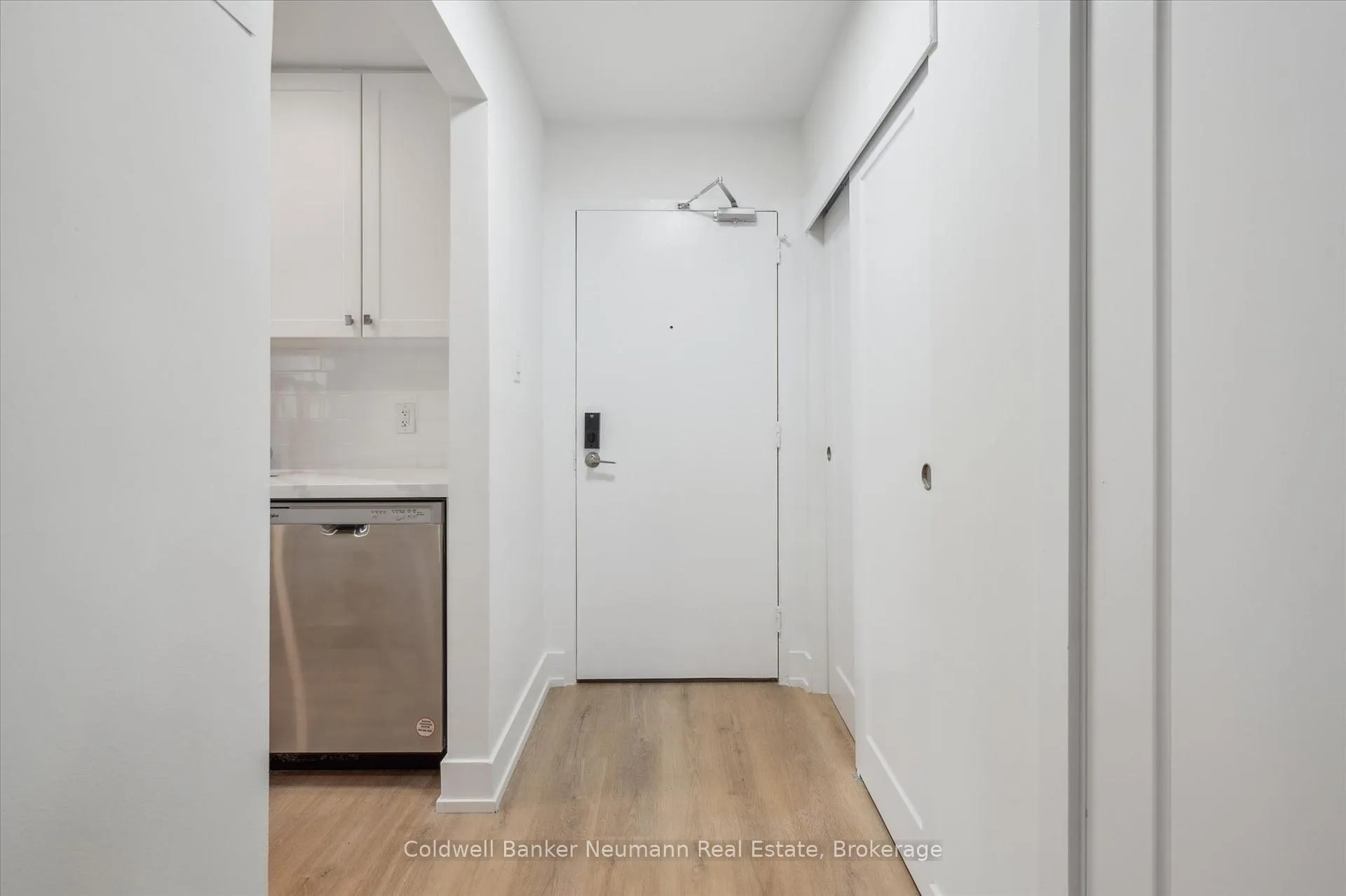Photo 11 of Unit 104, 10 Glenbrook Drive, Guelph, Victoria North — HOMEH