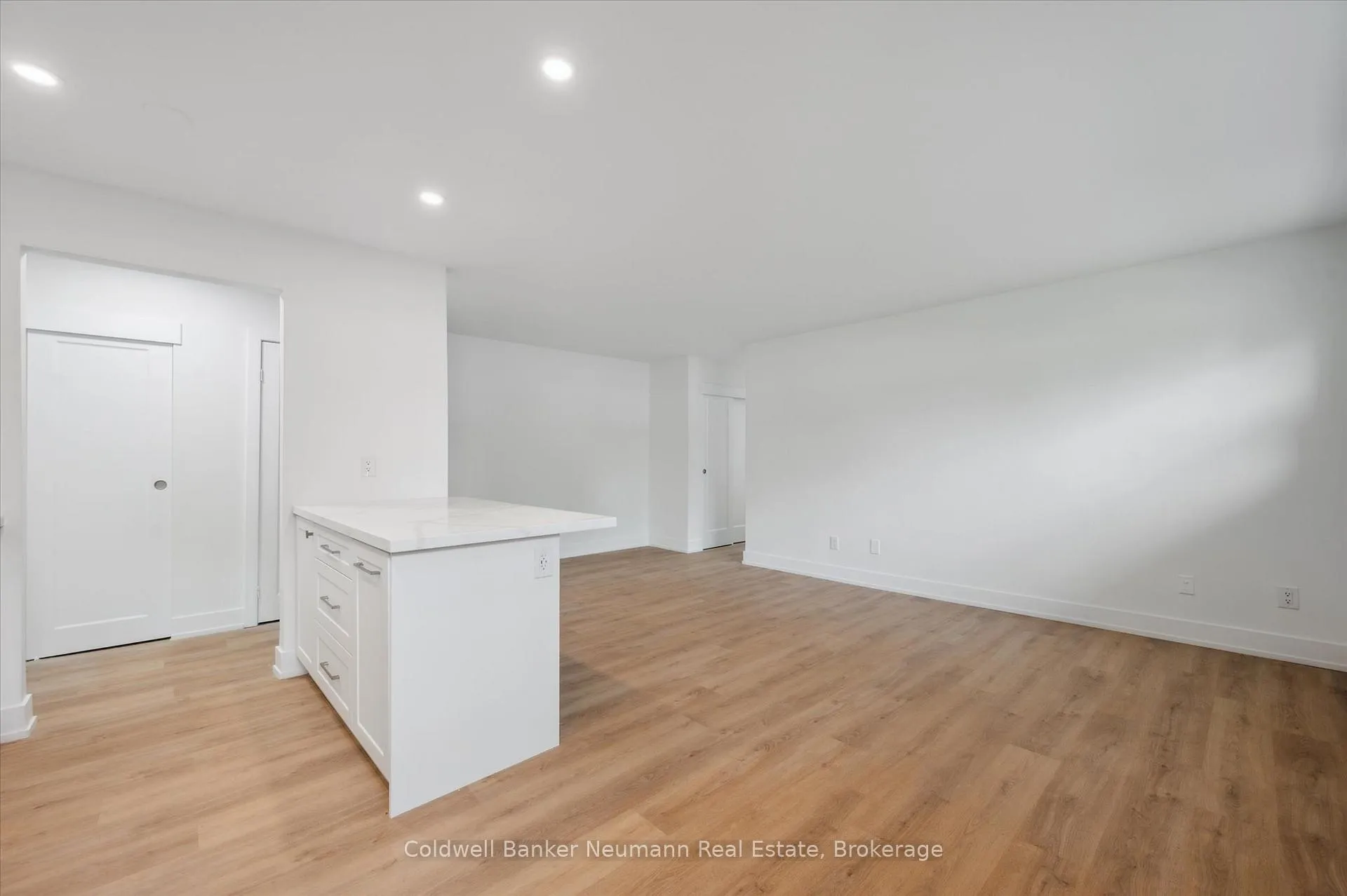 Photo 17 of Unit 104, 10 Glenbrook Drive, Guelph, Victoria North — HOMEH