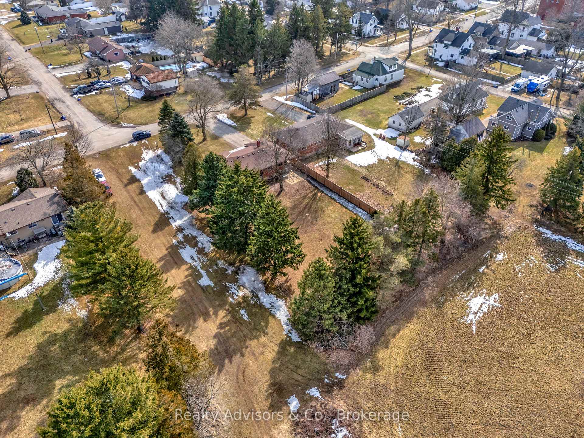 Photo 9 of 12 St. William Street, Brant, Brantford Twp — HOMEH