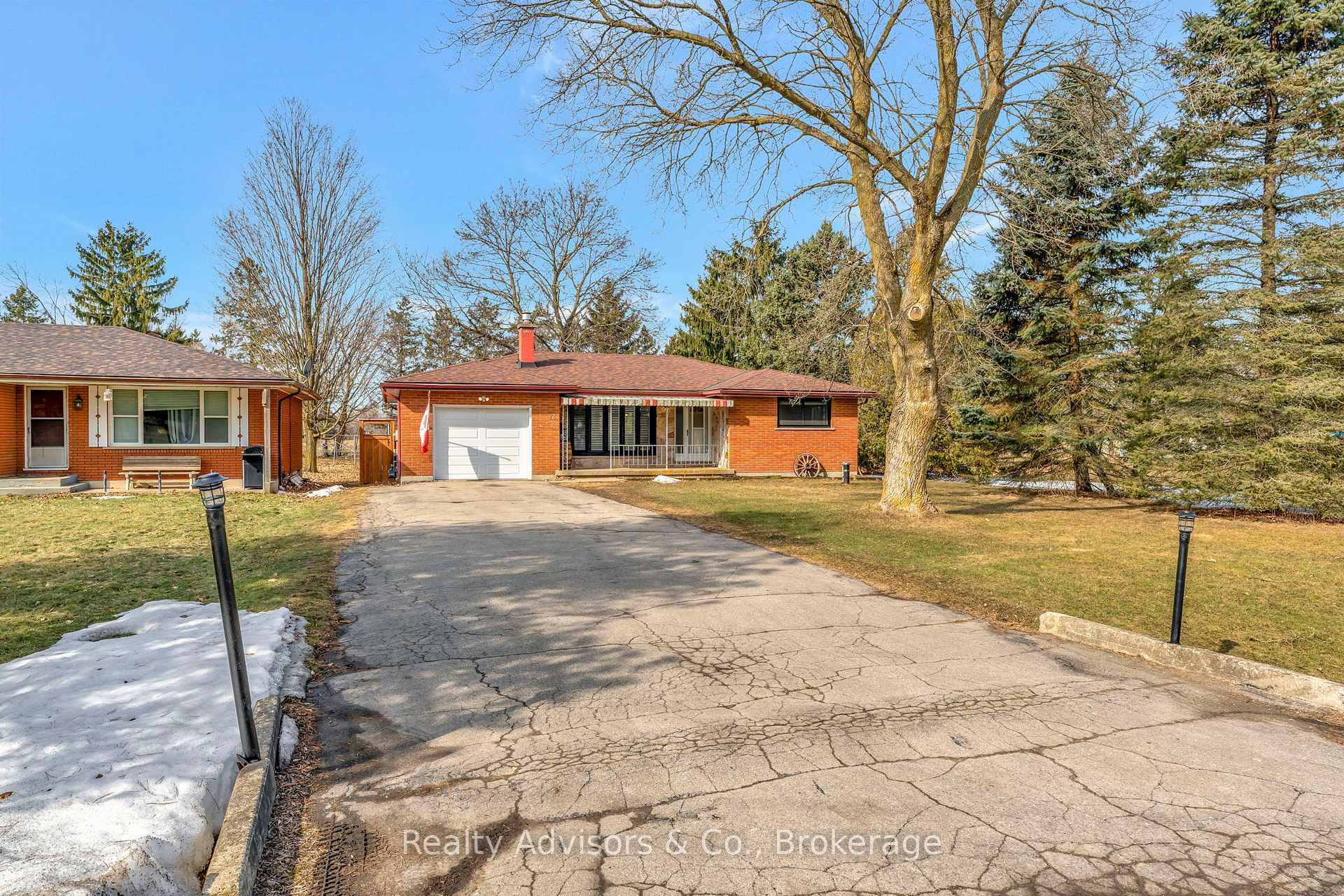 Photo 10 of 12 St. William Street, Brant, Brantford Twp — HOMEH