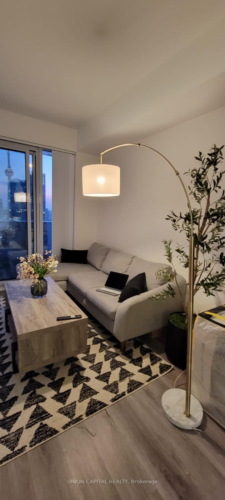 Photo 2 of Unit 5810, 138 Downes Street, Toronto, Waterfront Communities — HOMEH