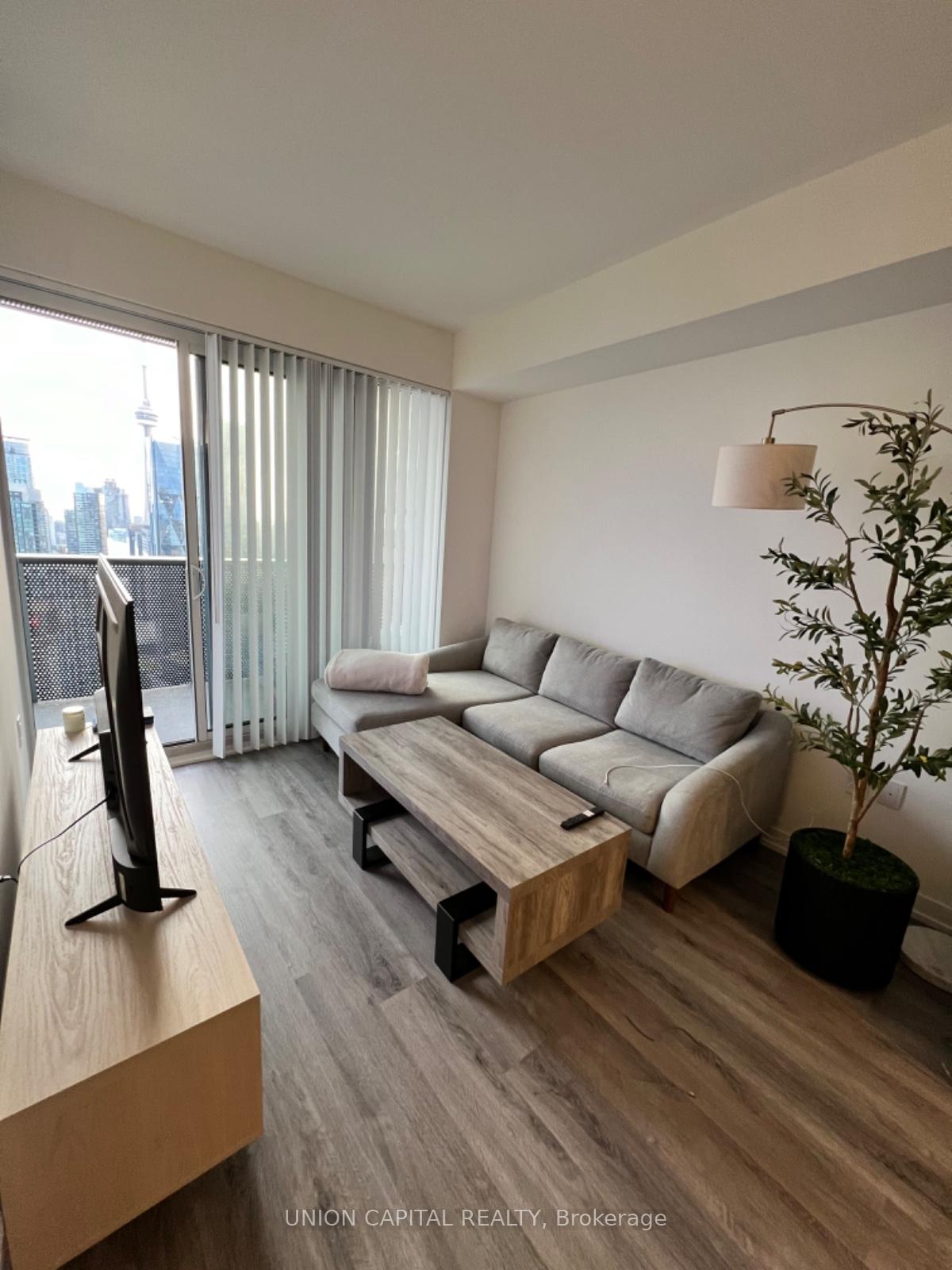 Photo 7 of Unit 5810, 138 Downes Street, Toronto, Waterfront Communities — HOMEH
