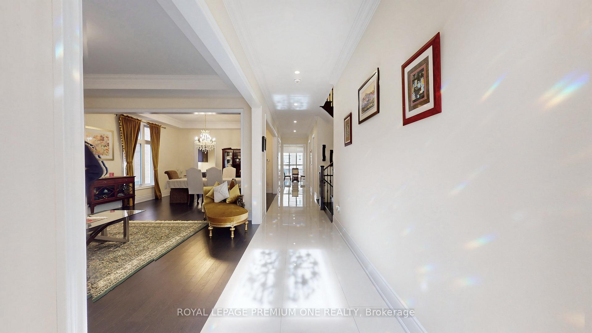 Photo 12 of 52 Daisy Meadow Crescent, Caledon, Caledon East — HOMEH