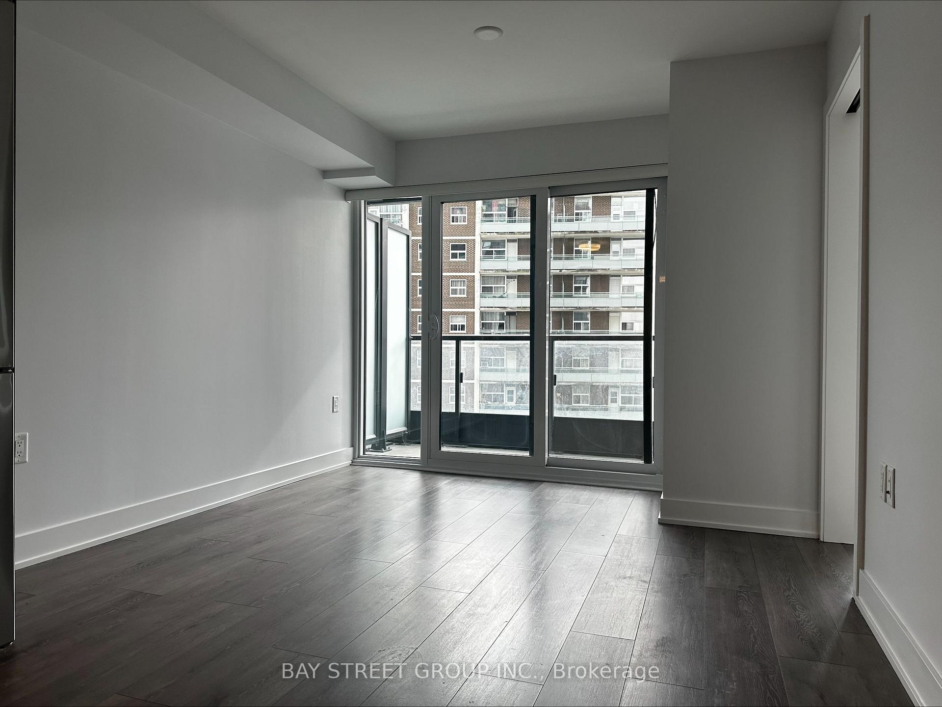 Photo 9 of Unit 921, 585 Bloor Street E, Toronto, North St. James Town — HOMEH