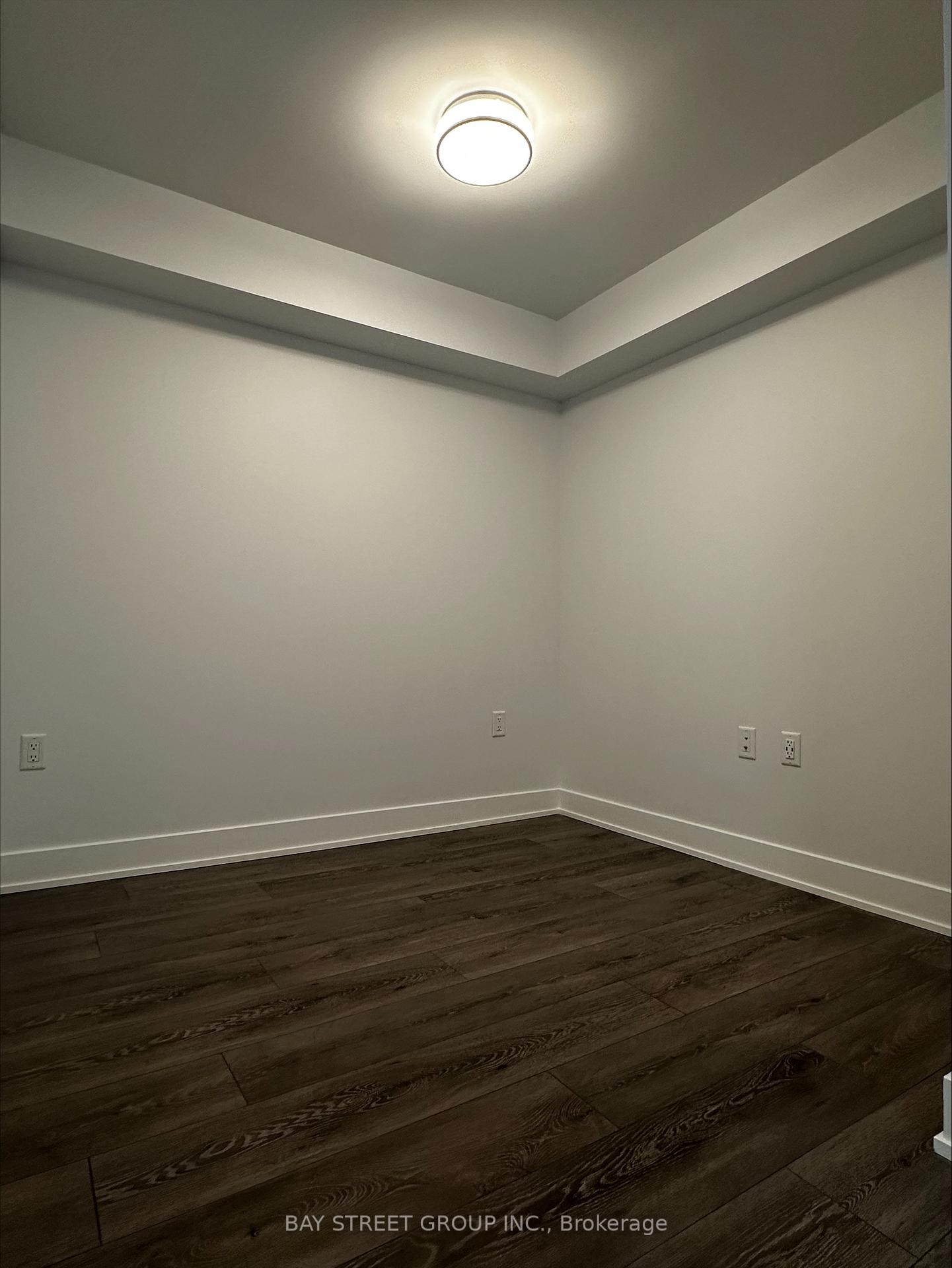 Photo 3 of Unit 921, 585 Bloor Street E, Toronto, North St. James Town — HOMEH