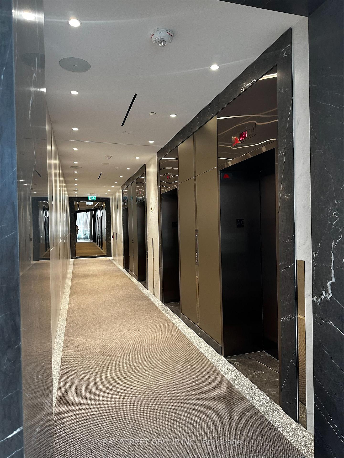 Photo 14 of Unit 921, 585 Bloor Street E, Toronto, North St. James Town — HOMEH