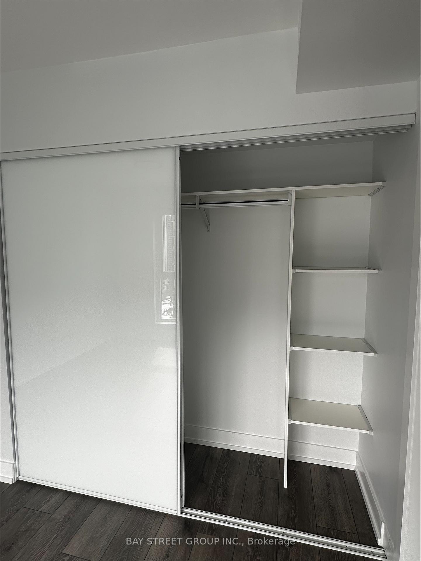 Photo 16 of Unit 921, 585 Bloor Street E, Toronto, North St. James Town — HOMEH