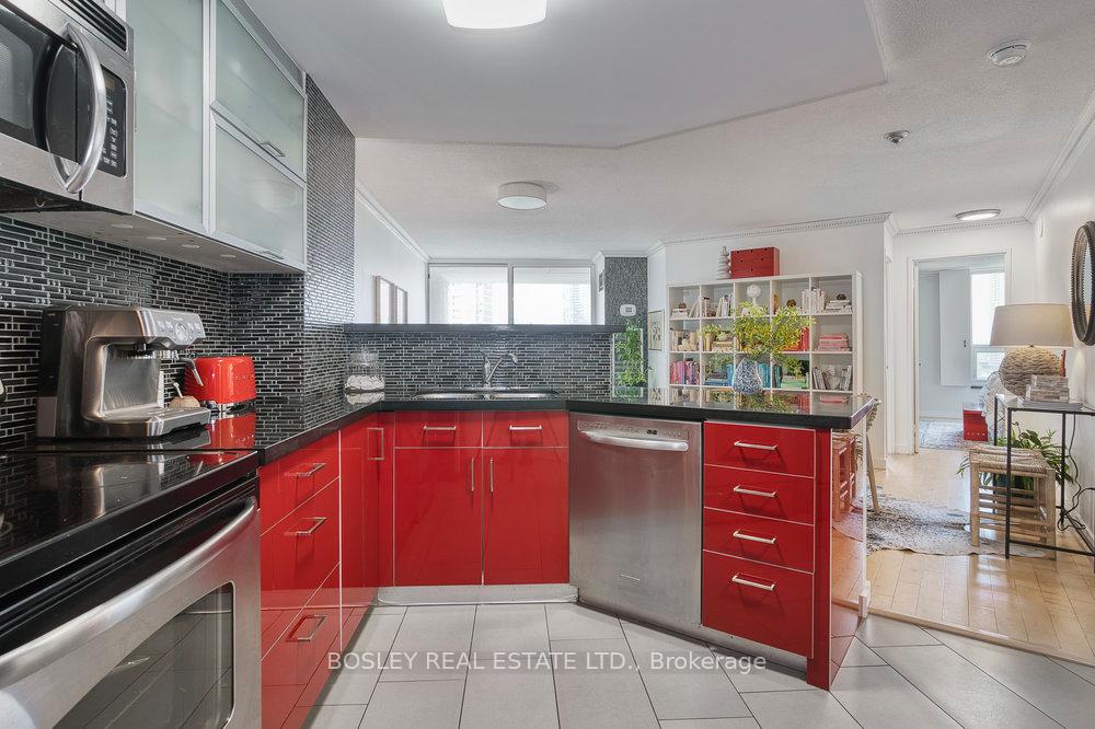 Photo 8 of Unit 1923, 77 Maitland Place, Toronto, Cabbagetown-South St. James Town — HOMEH