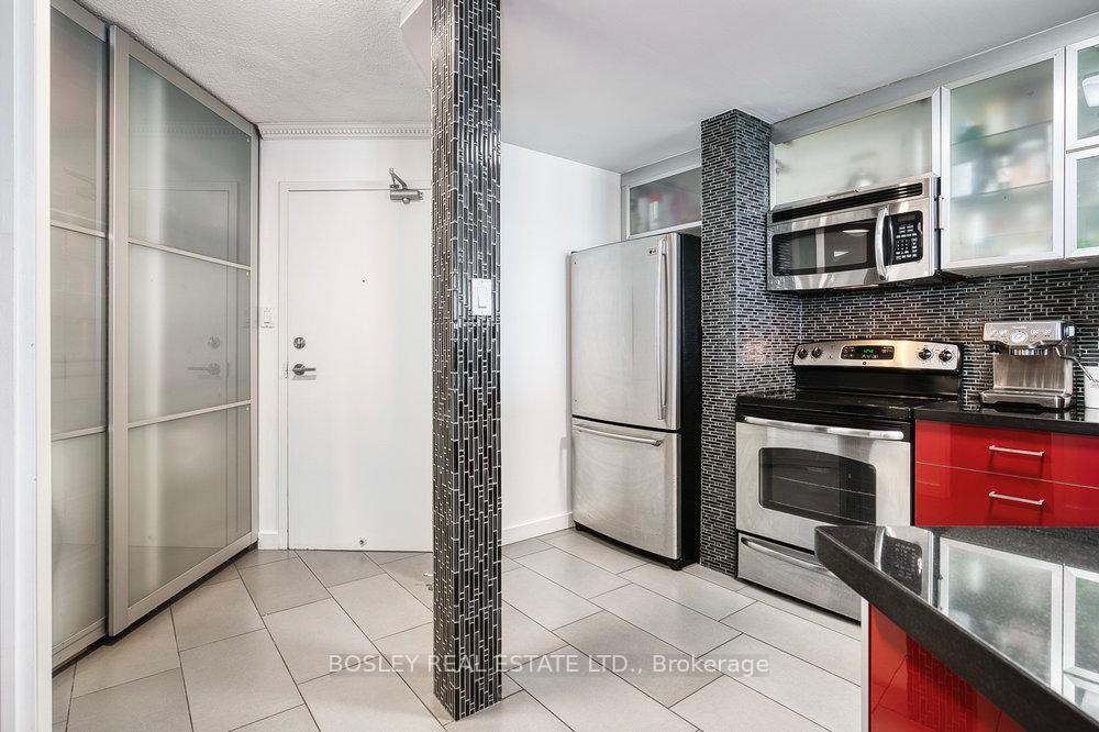 Photo 7 of Unit 1923, 77 Maitland Place, Toronto, Cabbagetown-South St. James Town — HOMEH