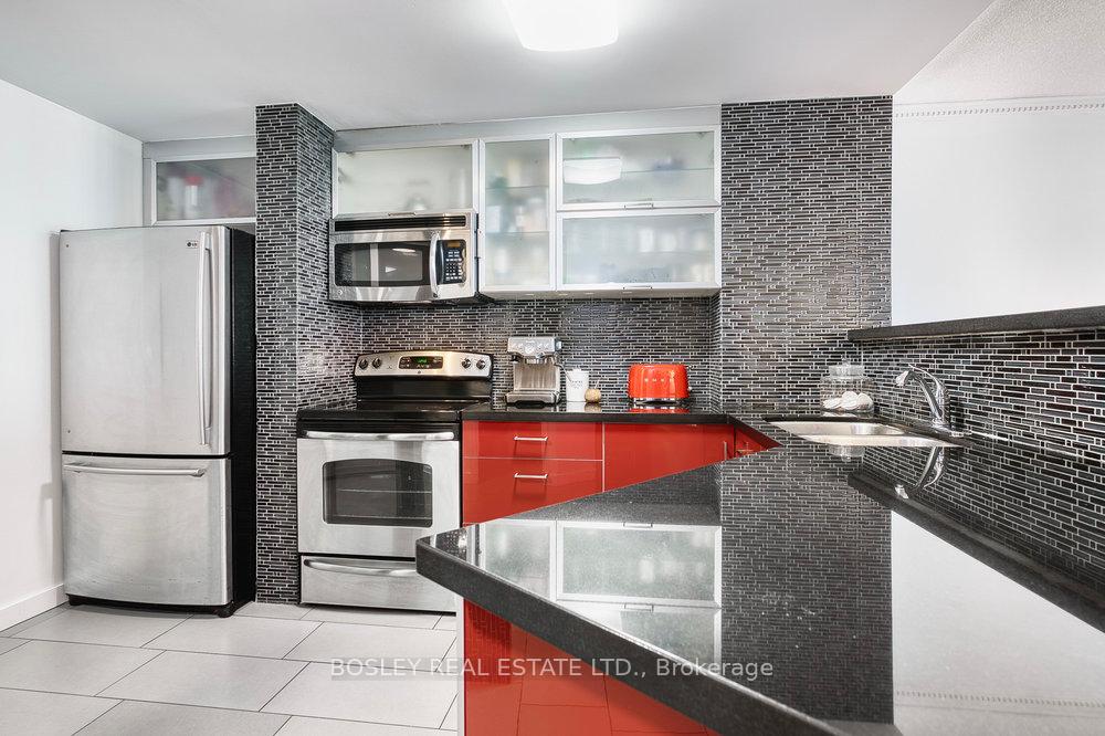 Photo 5 of Unit 1923, 77 Maitland Place, Toronto, Cabbagetown-South St. James Town — HOMEH