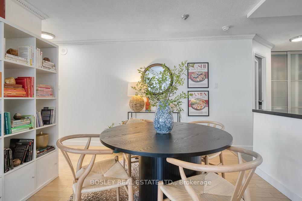 Photo 15 of Unit 1923, 77 Maitland Place, Toronto, Cabbagetown-South St. James Town — HOMEH