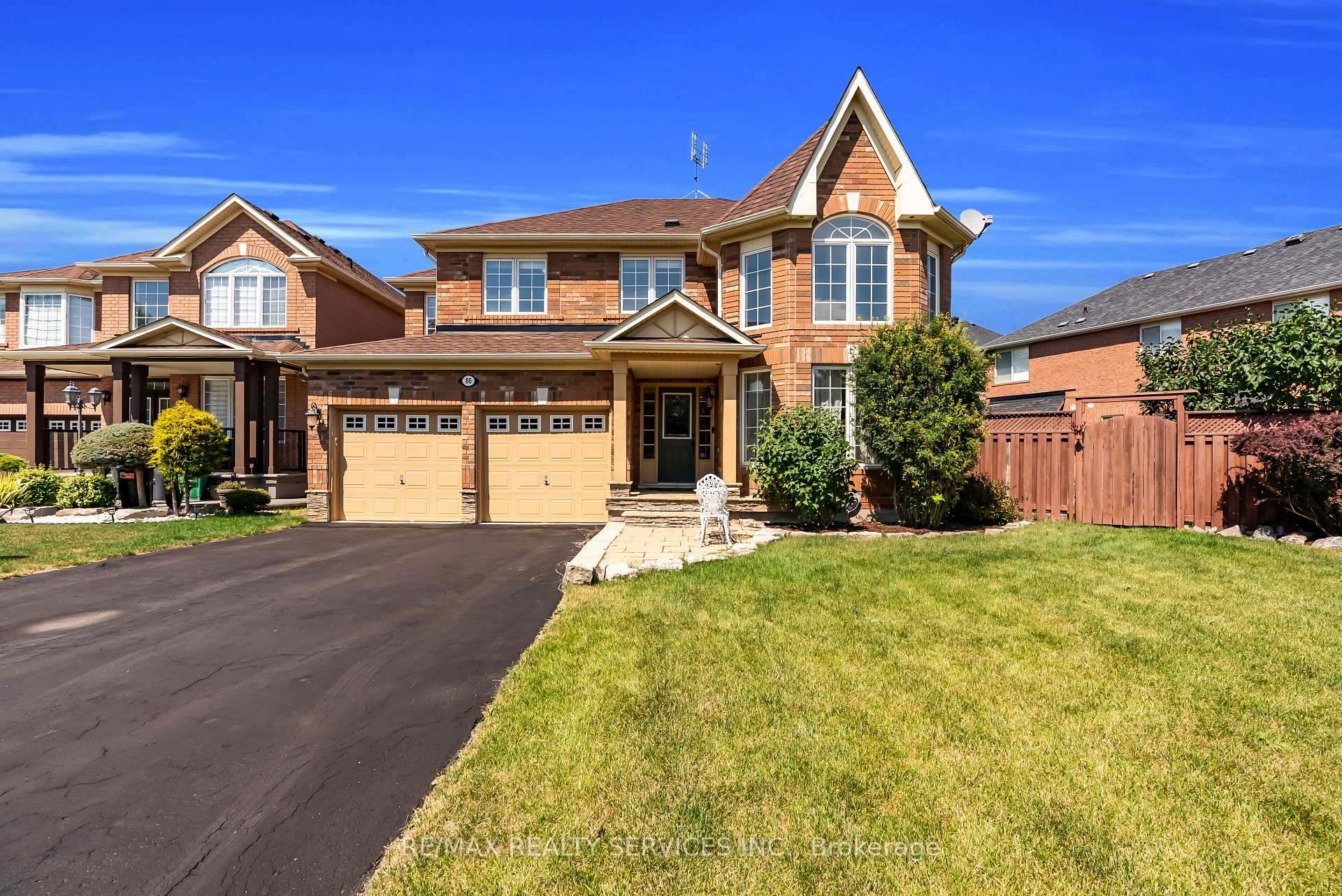 Photo 15 of 86 Whitwell Drive, Brampton, Vales of Castlemore North — HOMEH