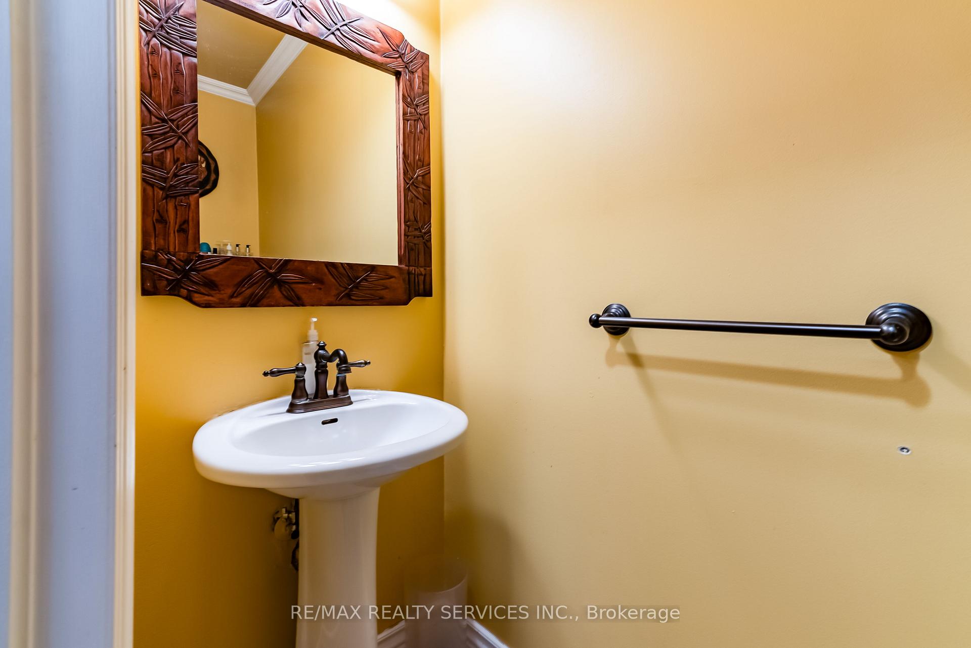 Photo 36 of 86 Whitwell Drive, Brampton, Vales of Castlemore North — HOMEH