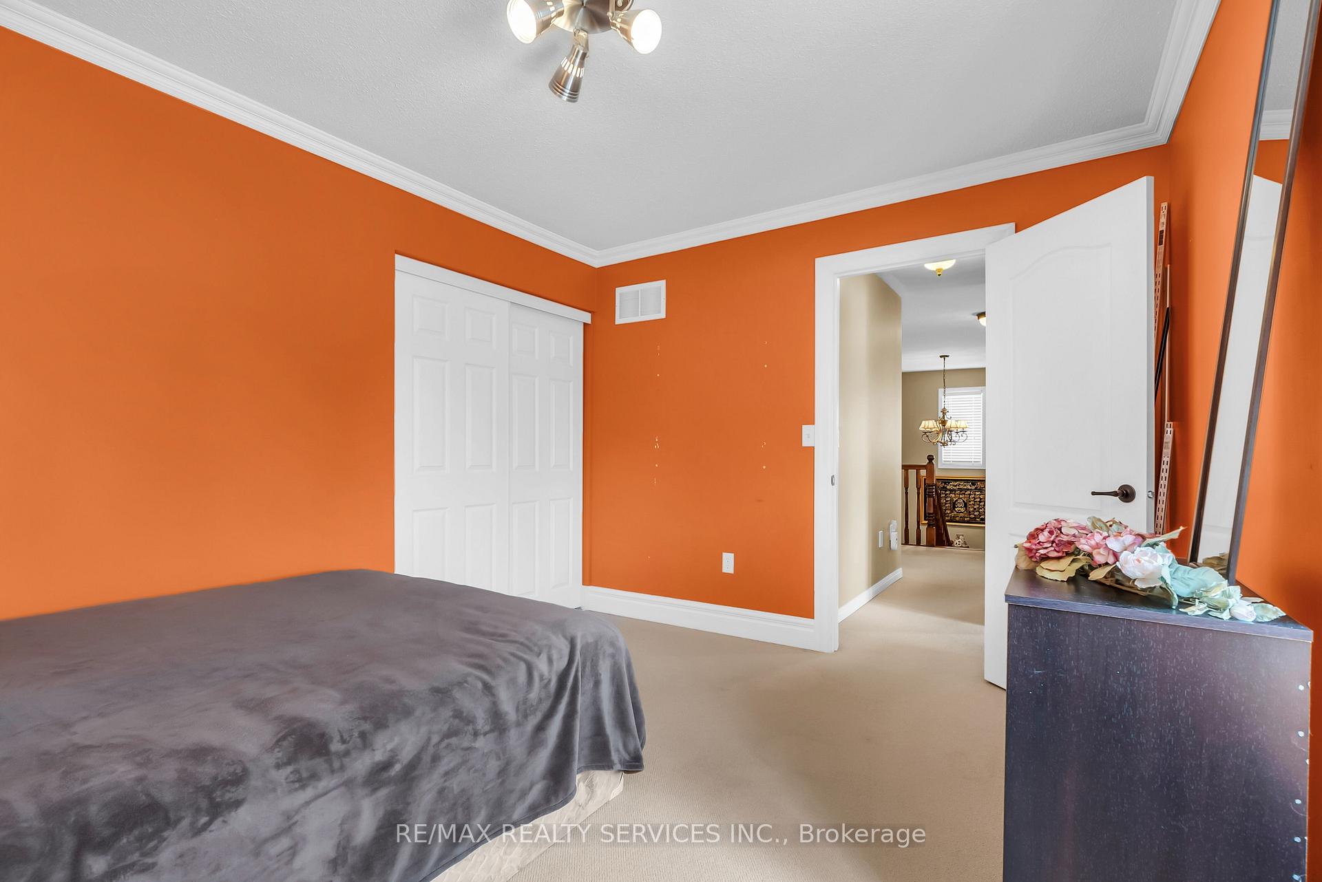 Photo 22 of 86 Whitwell Drive, Brampton, Vales of Castlemore North — HOMEH