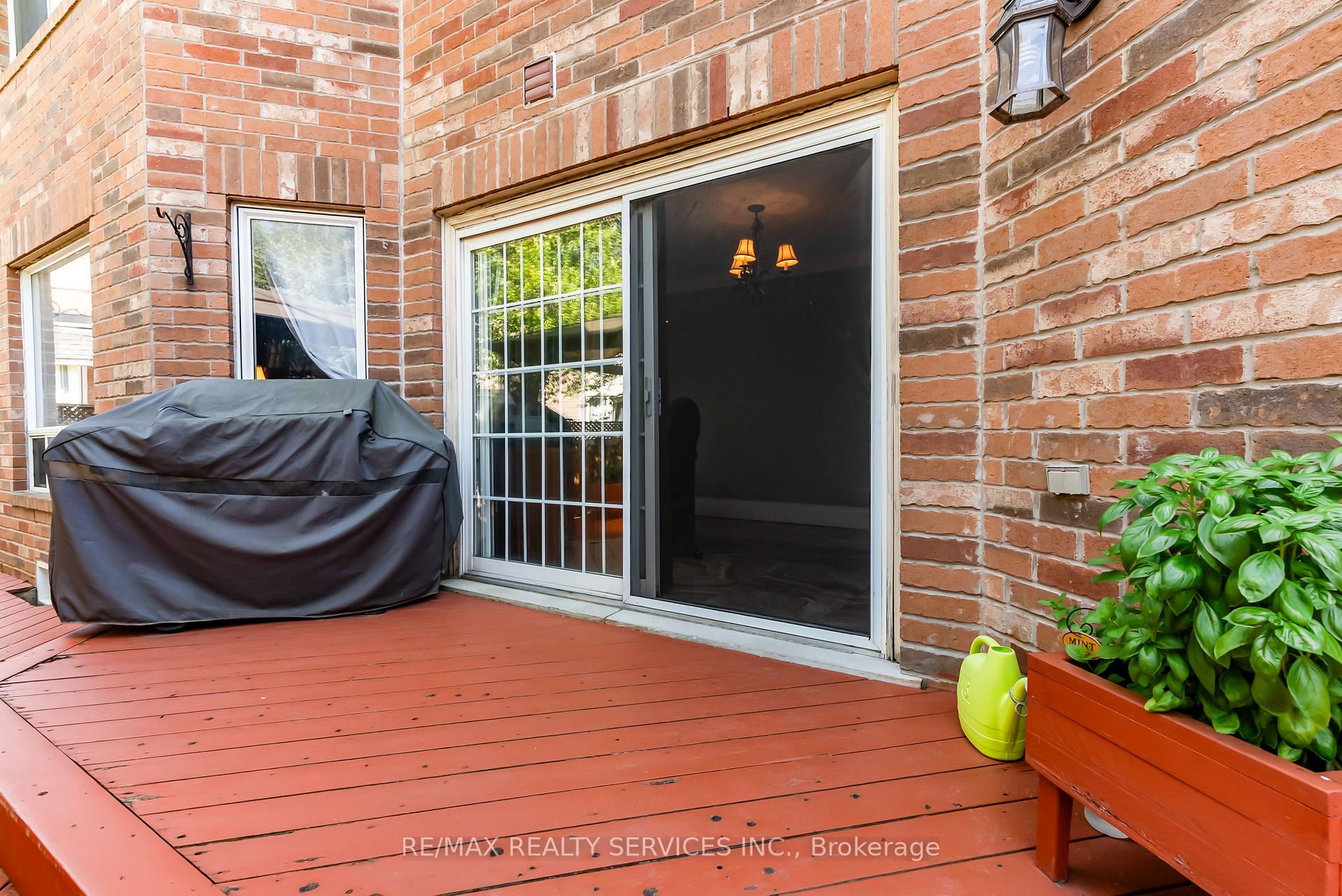Photo 46 of 86 Whitwell Drive, Brampton, Vales of Castlemore North — HOMEH