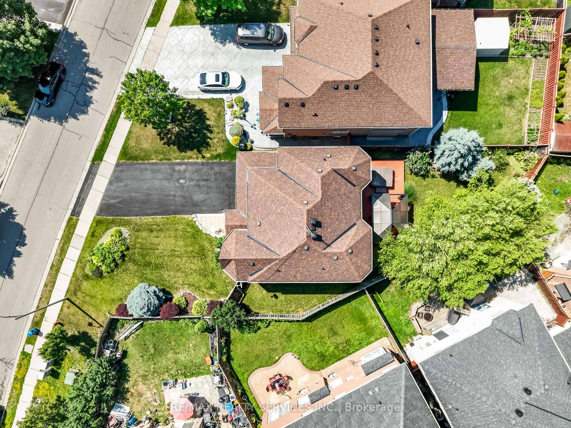 Photo 28 of 86 Whitwell Drive, Brampton, Vales of Castlemore North — HOMEH