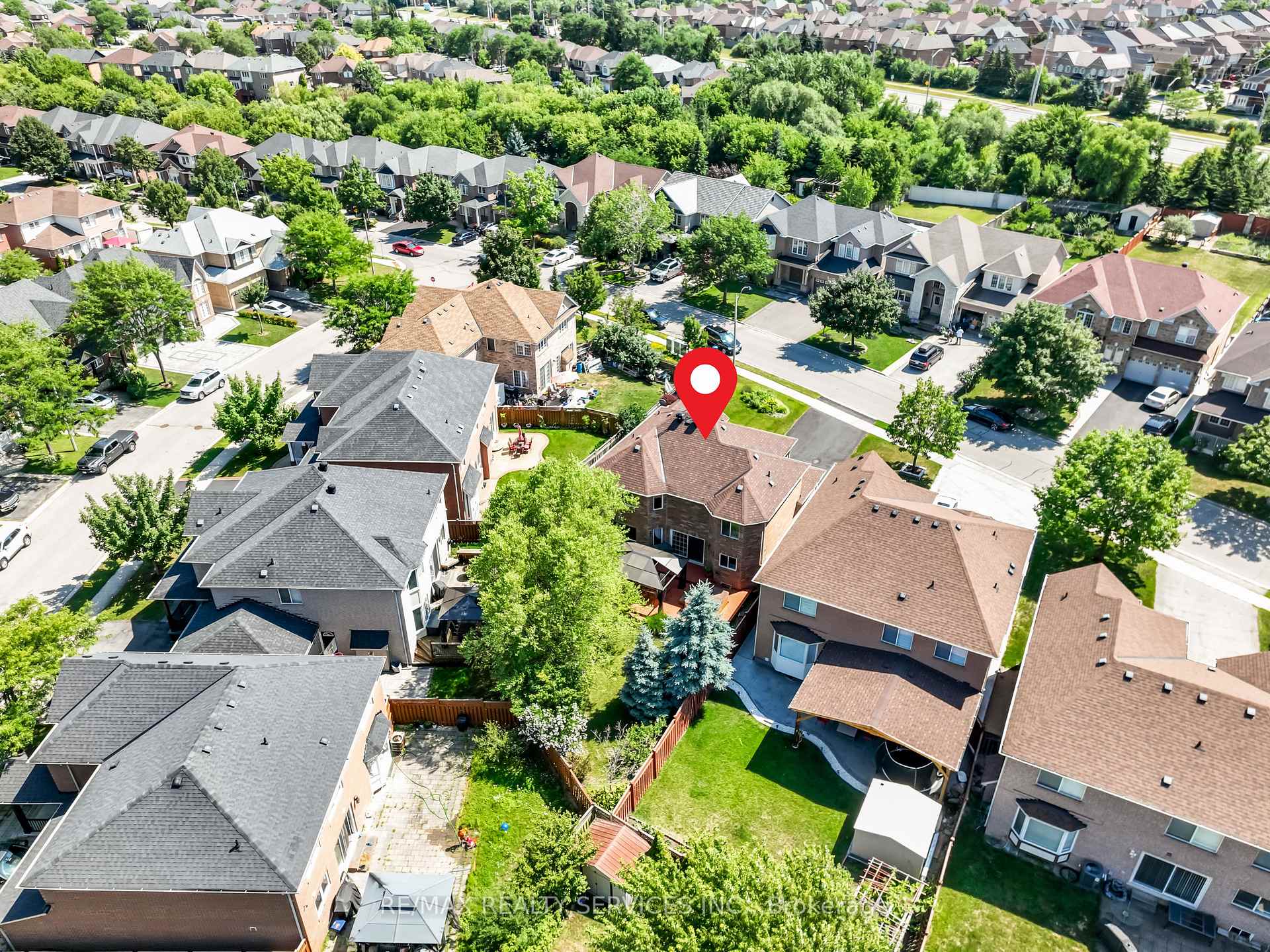 Photo 50 of 86 Whitwell Drive, Brampton, Vales of Castlemore North — HOMEH