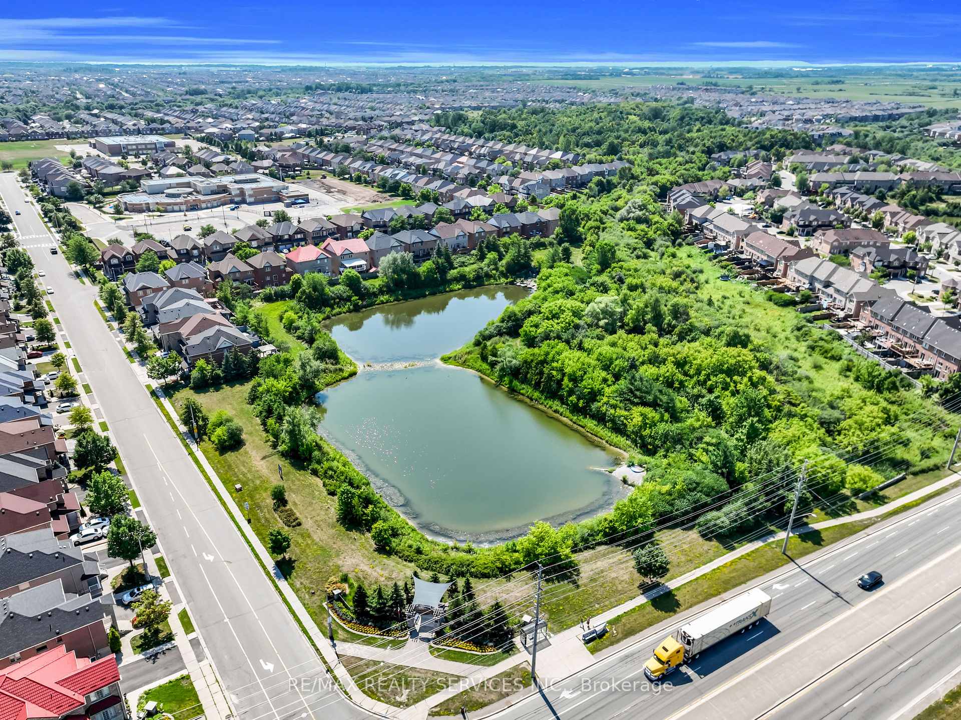 Photo 43 of 86 Whitwell Drive, Brampton, Vales of Castlemore North — HOMEH