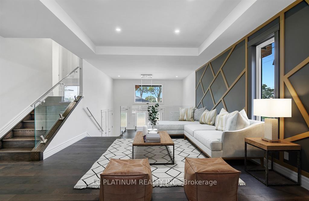 Photo 3 of 1708 Mark Avenue, Windsor — HOMEH