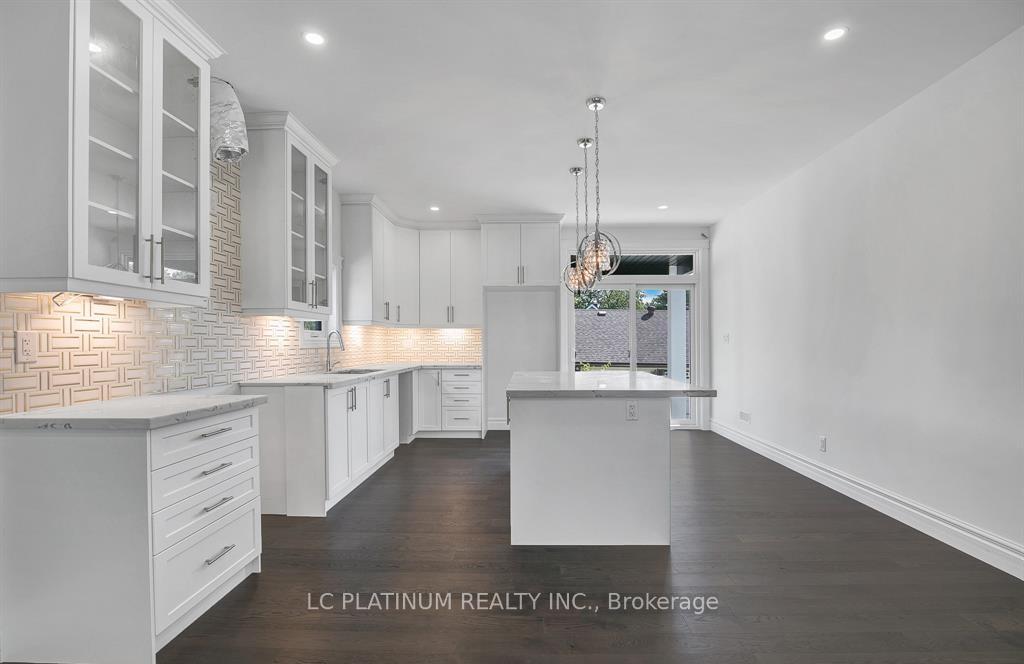 Photo 9 of 1708 Mark Avenue, Windsor — HOMEH