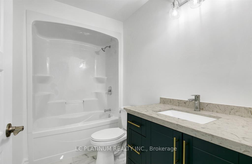 Photo 26 of 1708 Mark Avenue, Windsor — HOMEH
