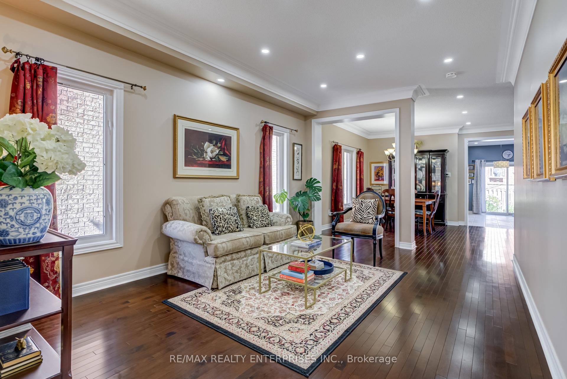 Photo 2 of 16 Sparhill Street, Brampton, Sandringham-Wellington — HOMEH