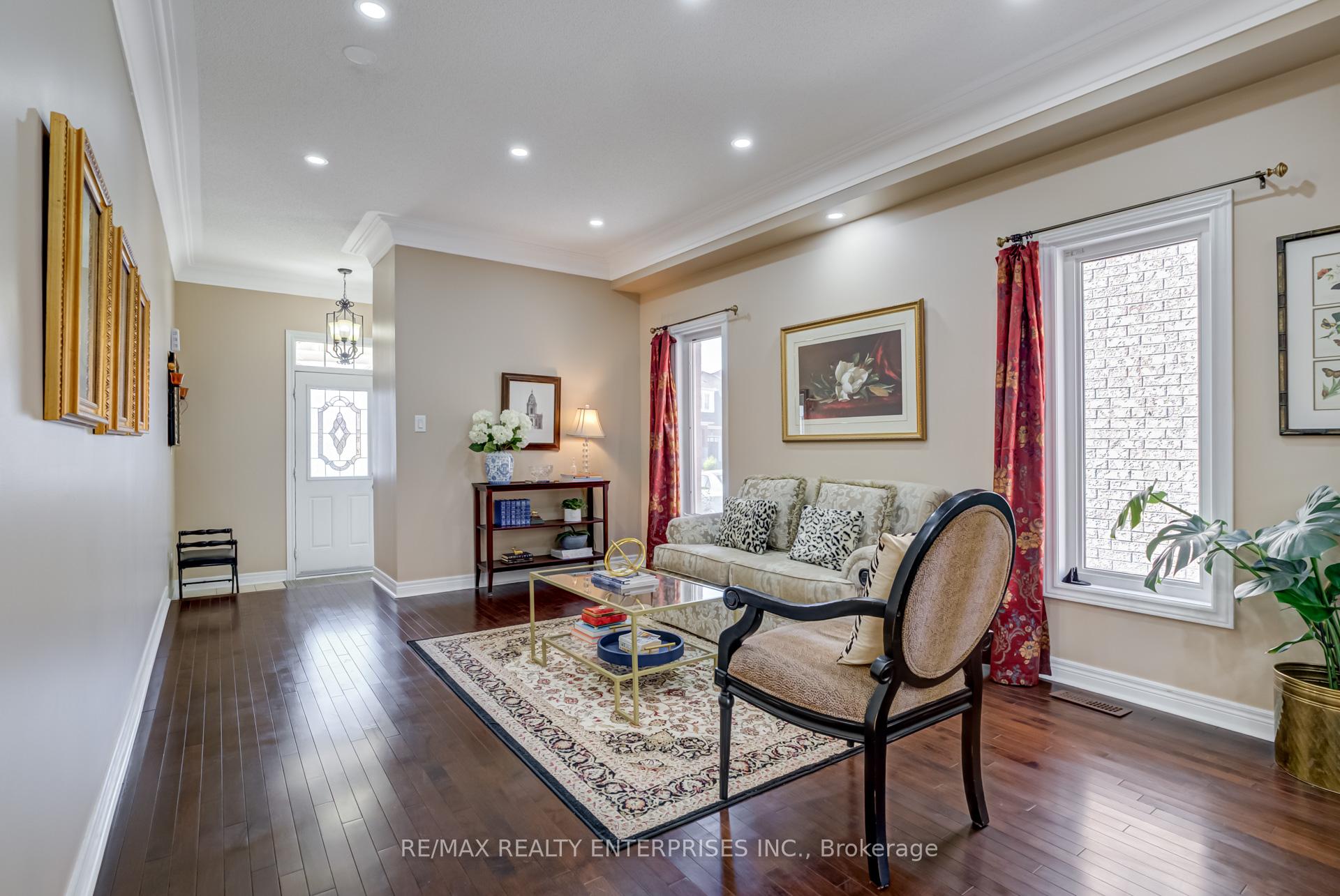 Photo 3 of 16 Sparhill Street, Brampton, Sandringham-Wellington — HOMEH