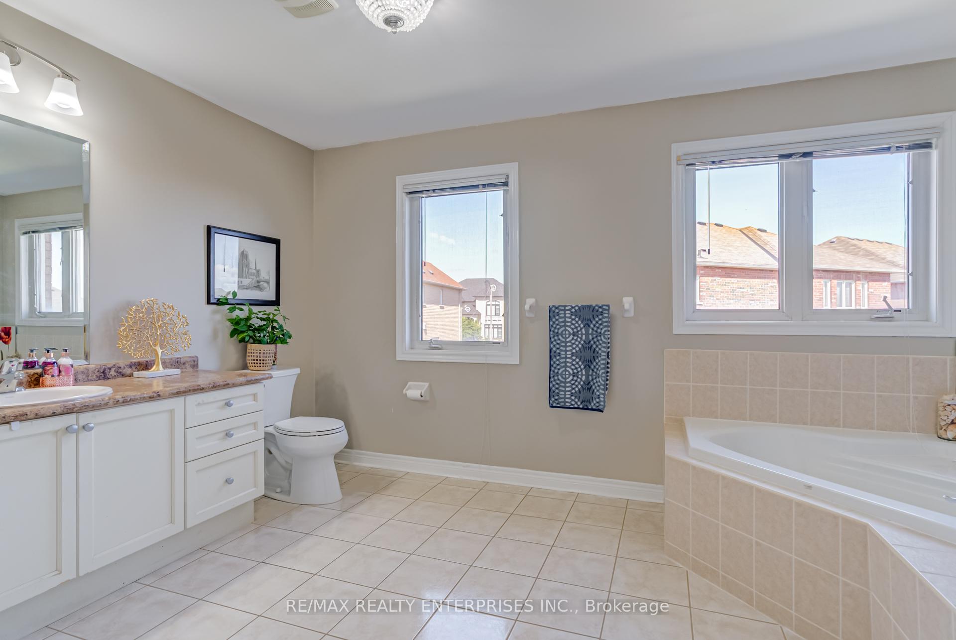 Photo 31 of 16 Sparhill Street, Brampton, Sandringham-Wellington — HOMEH