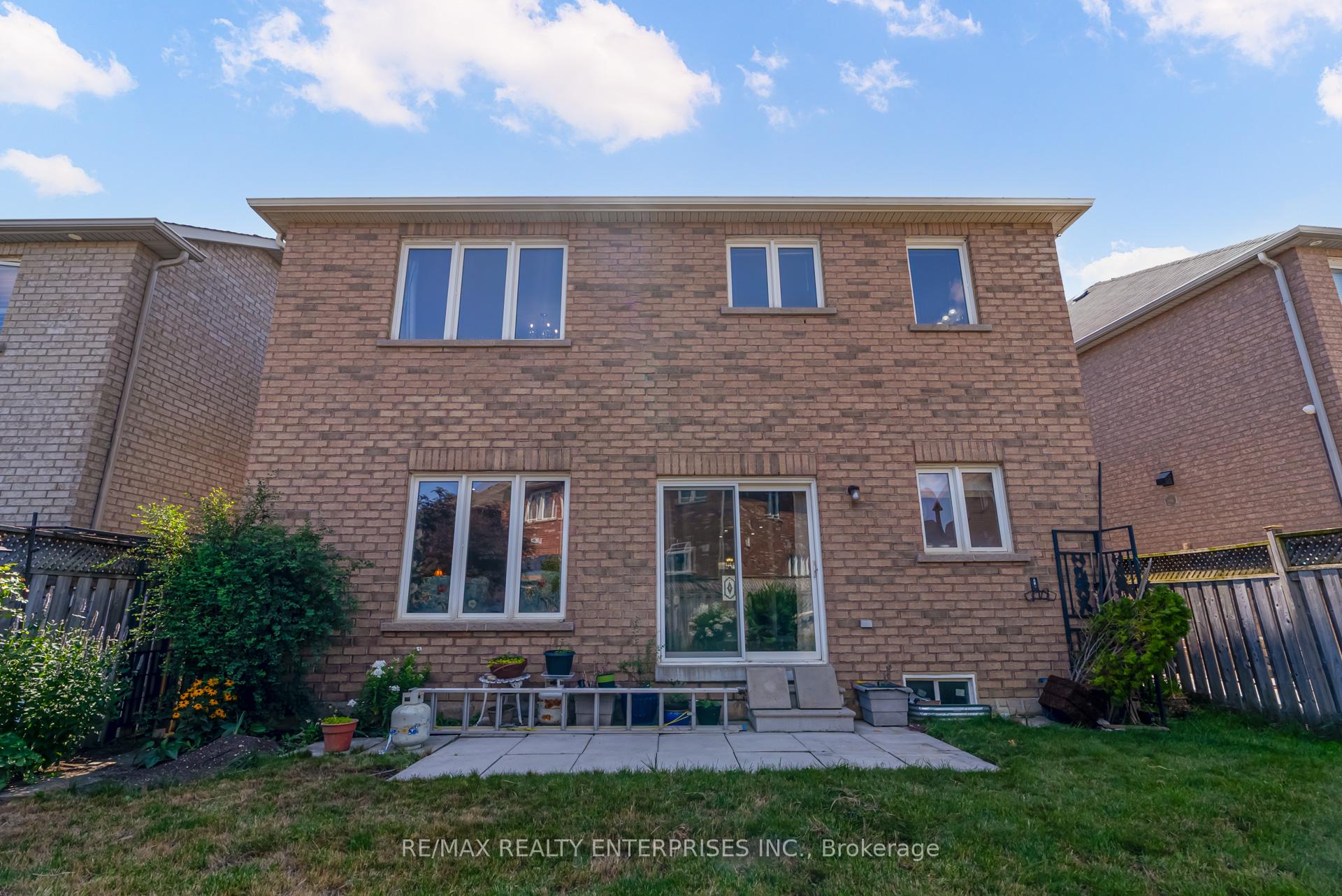 Photo 32 of 16 Sparhill Street, Brampton, Sandringham-Wellington — HOMEH
