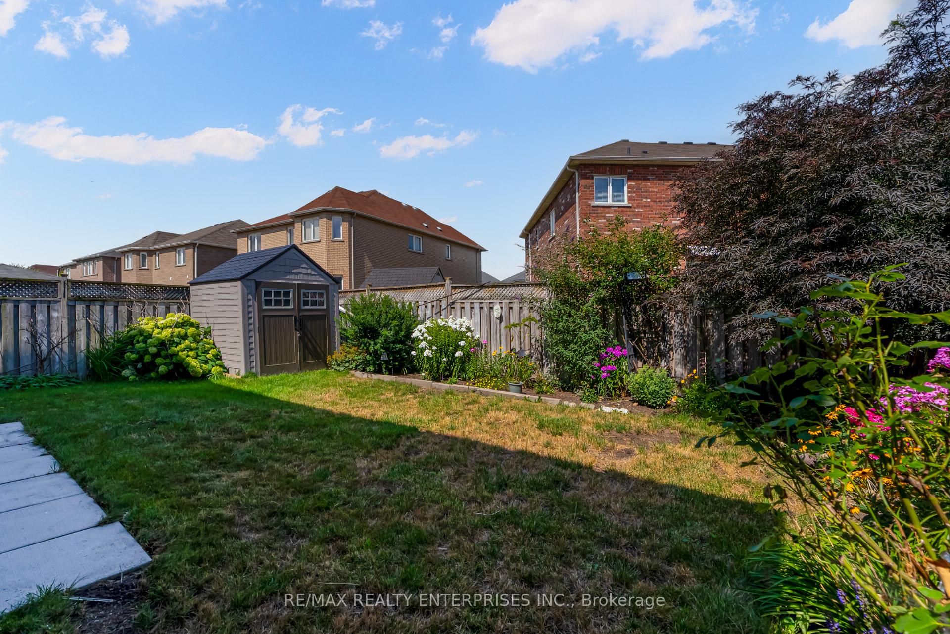 Photo 33 of 16 Sparhill Street, Brampton, Sandringham-Wellington — HOMEH