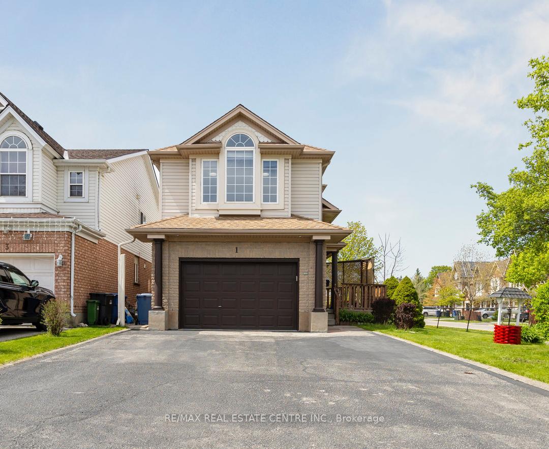 Front of 1 Silversmith Court