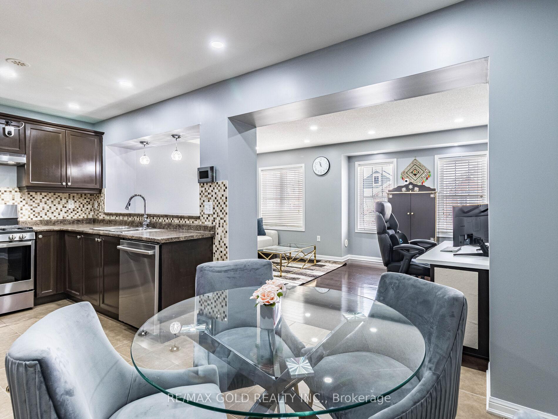 Photo 22 of 113 Bevington Road, Brampton, Northwest Brampton — HOMEH
