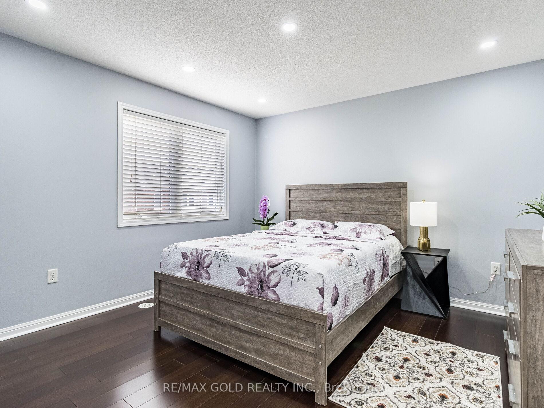 Photo 18 of 113 Bevington Road, Brampton, Northwest Brampton — HOMEH