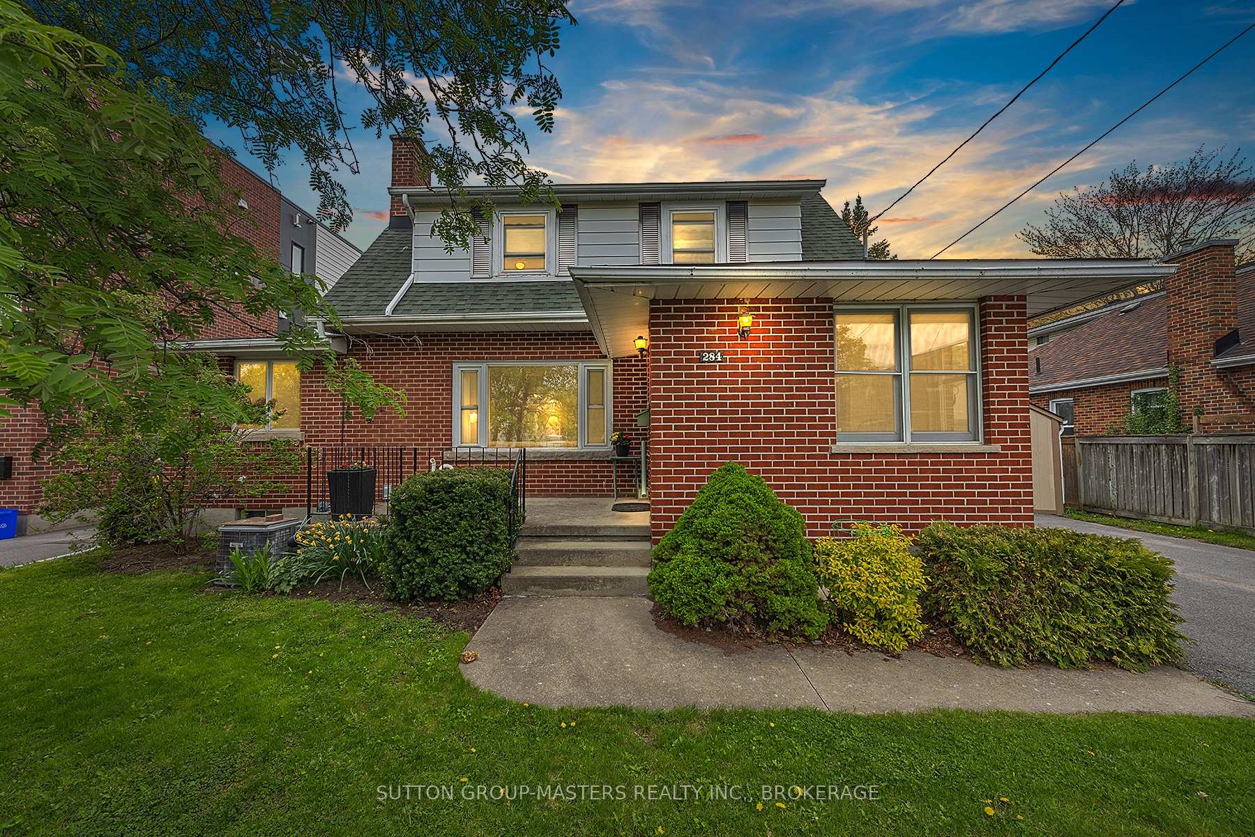 Front of 284 Helen Street