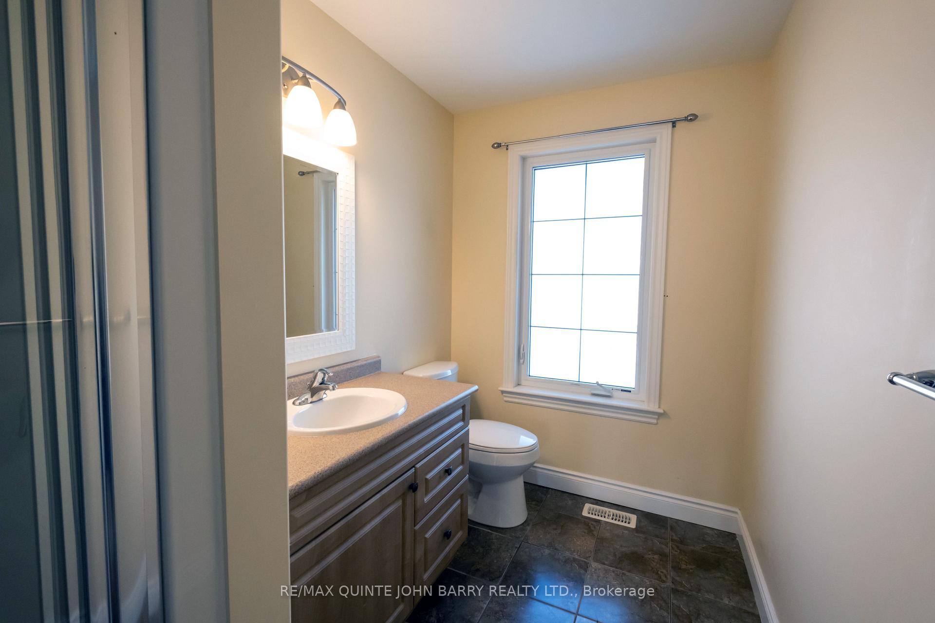 Photo 21 of 29 Kawartha Court, Belleville, Belleville Ward — HOMEH