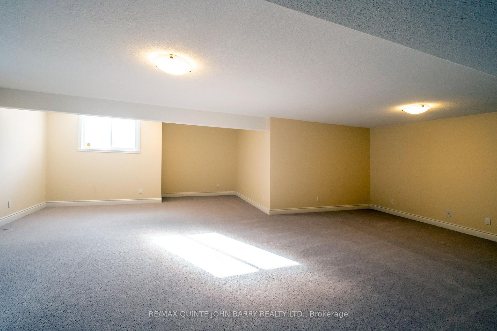 Photo 26 of 29 Kawartha Court, Belleville, Belleville Ward — HOMEH