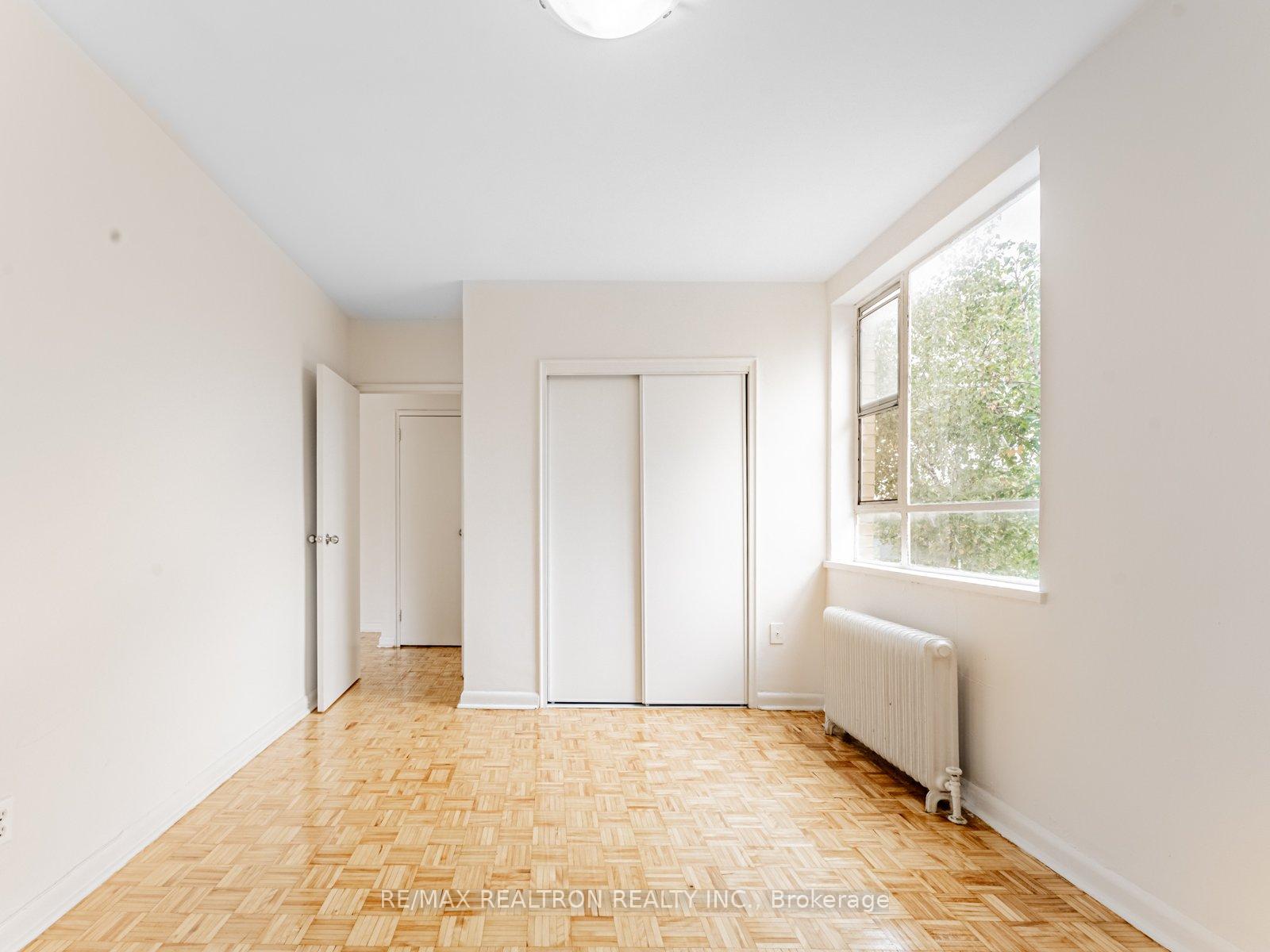 Photo 9 of Unit 103, 2895 Bathurst Street, Toronto, Bedford Park-Nortown — HOMEH