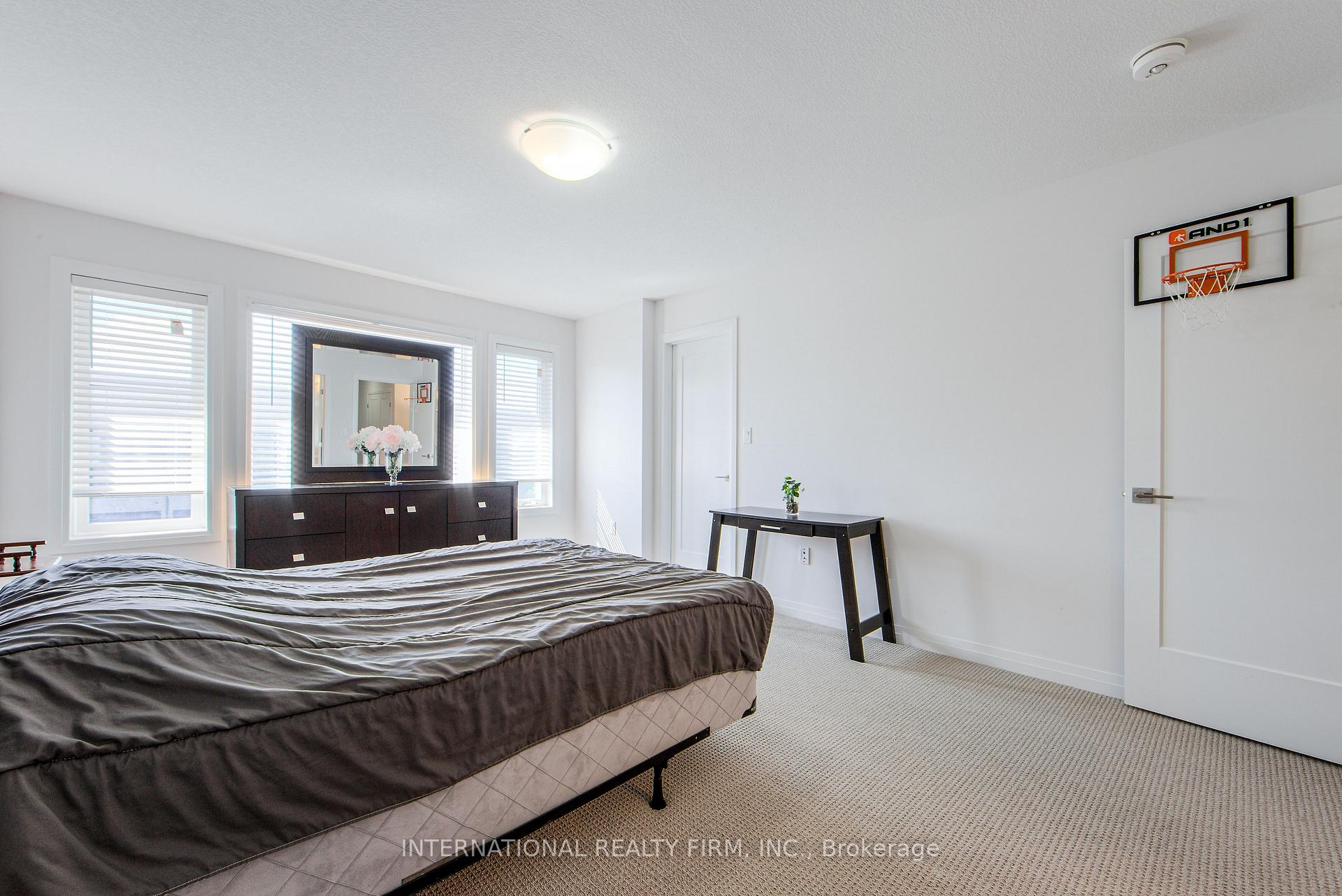 Photo 22 of 8 Greenwich Avenue, Hamilton, Stoney Creek Mountain — HOMEH