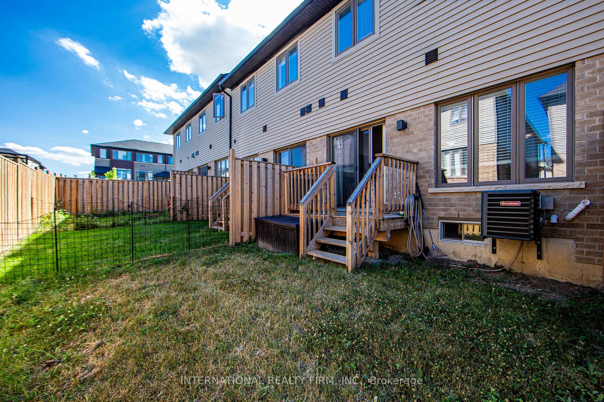 Photo 25 of 8 Greenwich Avenue, Hamilton, Stoney Creek Mountain — HOMEH